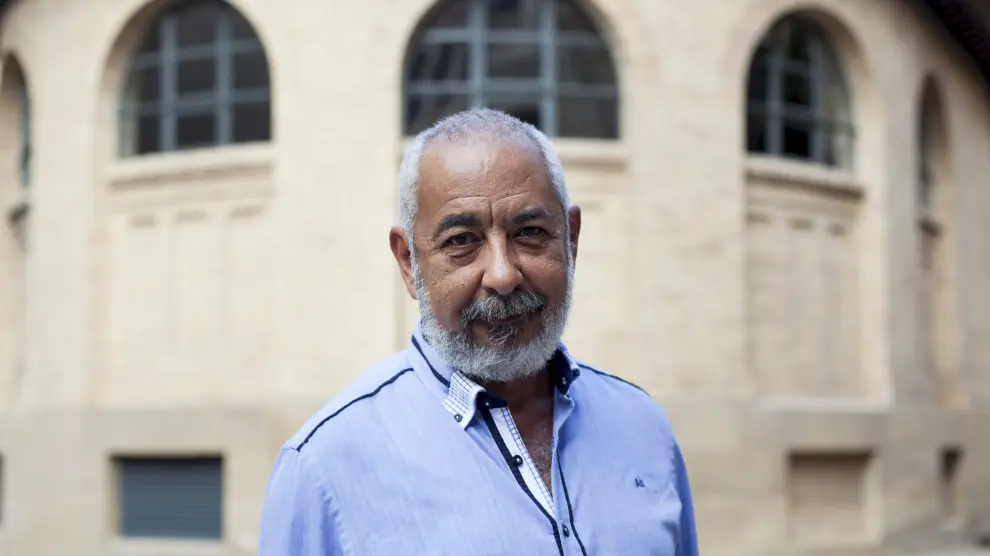 El escritor cubano Leonardo Padura, ayer, en el Edificio Paraninfo.