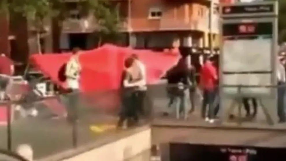 Imágenes de la agresión a dos mujeres en Barcelona.