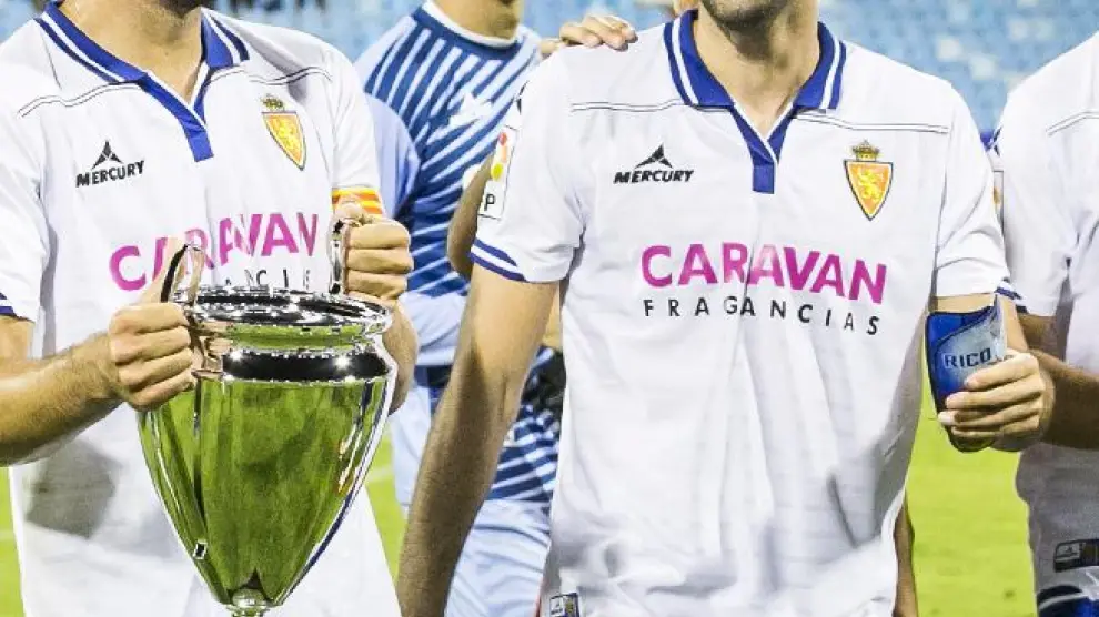 Cabrera y Rico, con el último trofeo Ciudad de Zaragoza-Memorial Carlos Lapetra el pasado mes de agosto.