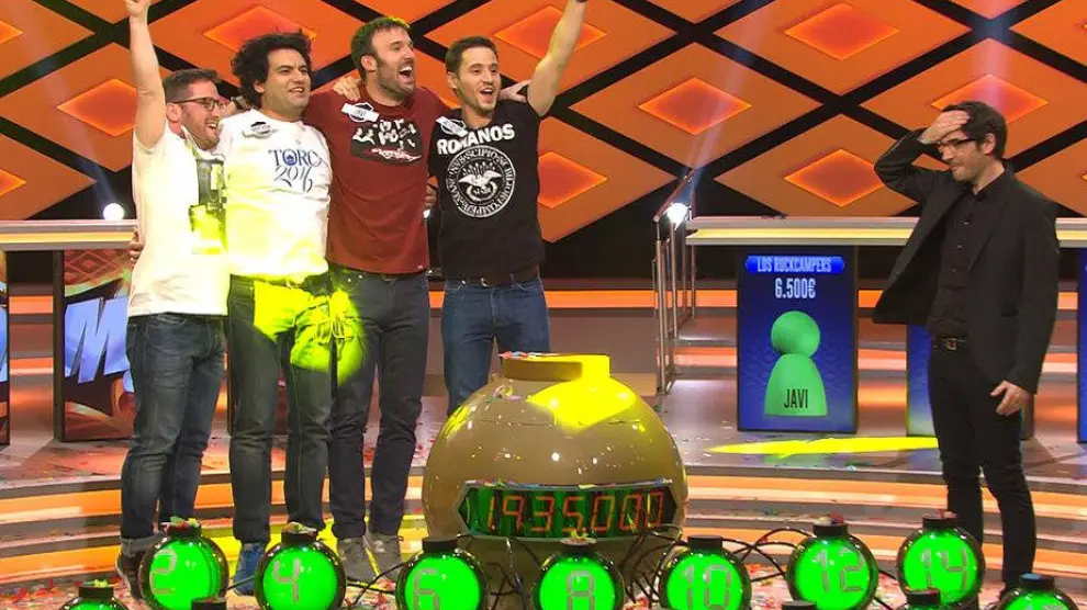 Los Rockcampers tras ganar 2,3 millones de euros en '¡Boom!'.