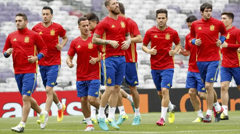 España, lista para el debut ante la República Checa