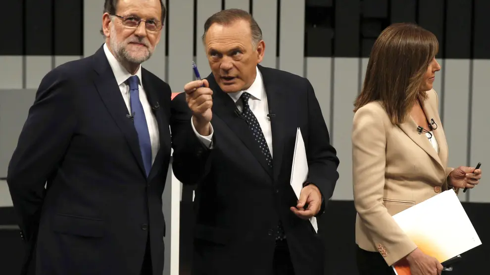 Rajoy, junto a Pedro Piqueras.