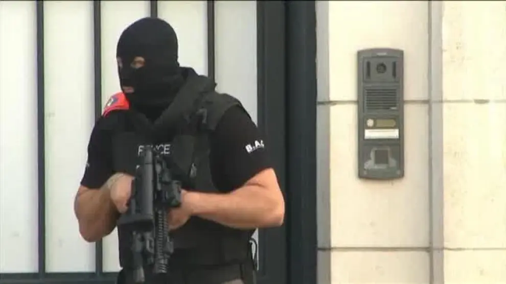 La policía belga detiene a doce personas en una operación antiterrorista