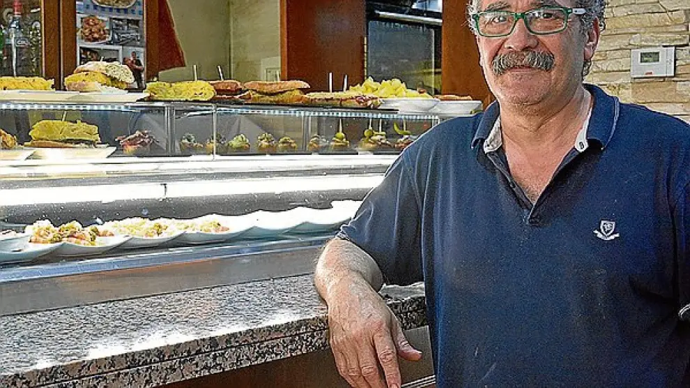 Javier Arruga, en la cafetería Milenium.