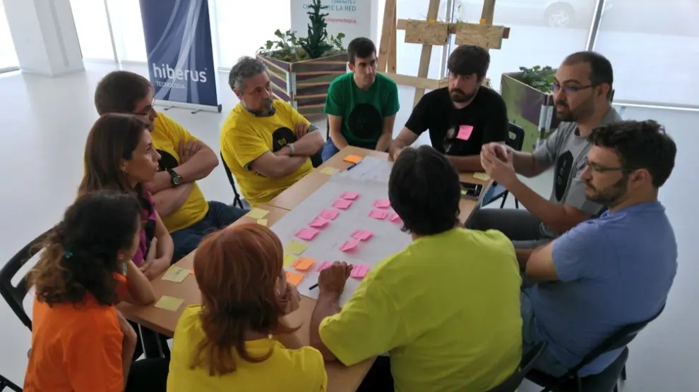 Grupo de trabajo en 100 Ideas Zaragoza