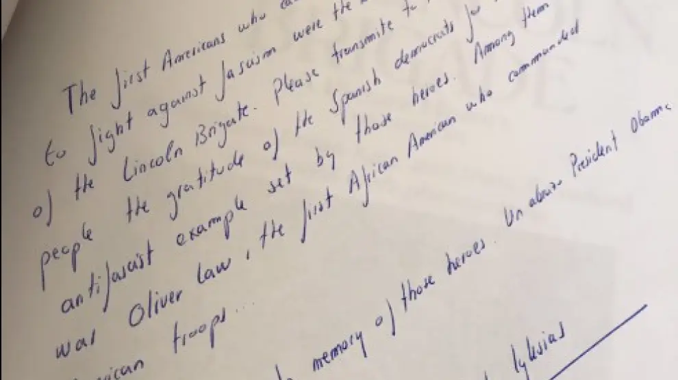 Mensaje de Iglesias a Obama en el libro que le ha regalado