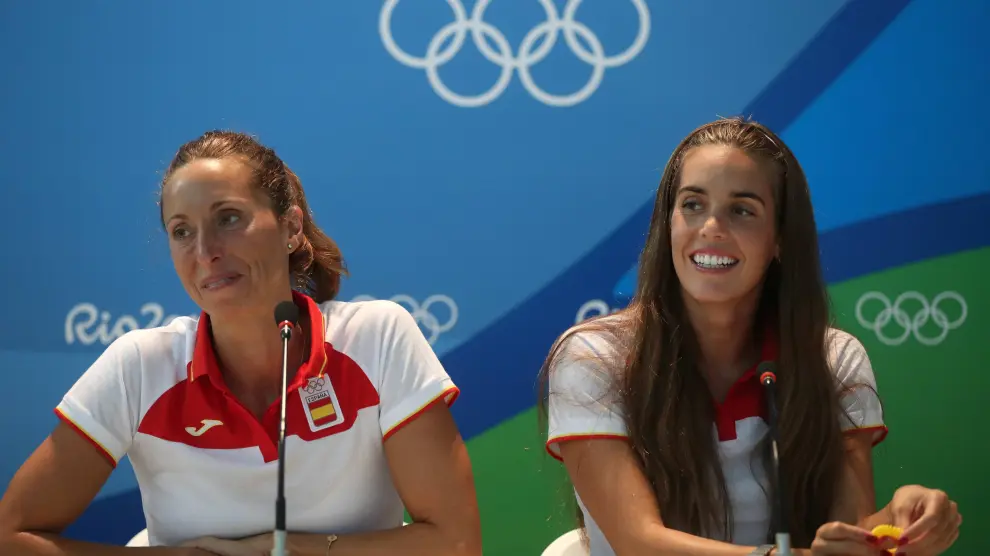 Las nadadoras Gema Mengual y Ana Carbonel