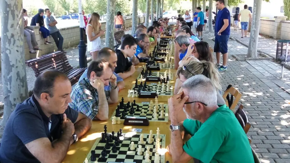 Torneo de ajedrez en Tardienta