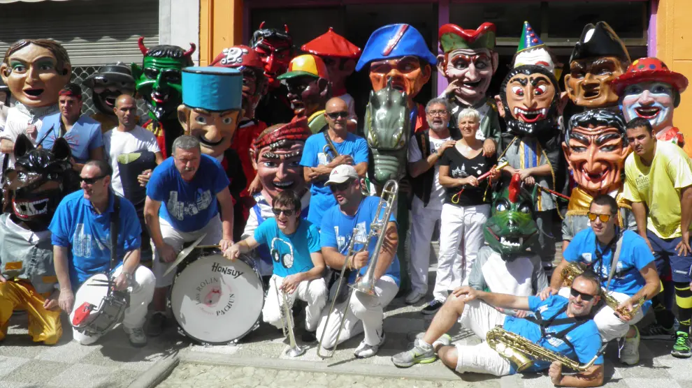 El barrio zaragozano de Las Fuentes celebra desde este jueves sus fiestas.