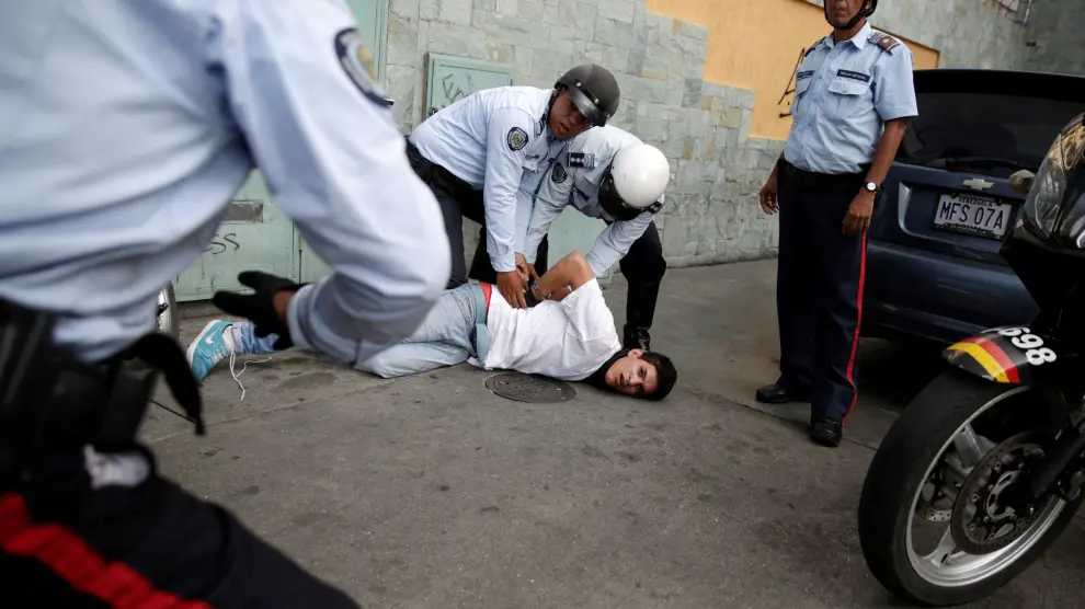 Numerosos protestantes contra el Gobierno de Maduro han sido detenidos