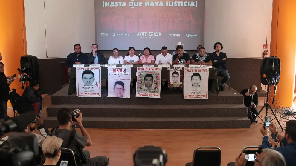 Una protesta por la desaparición de los 43 jovenes.