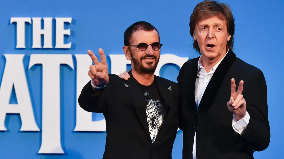 Paul McCartney y Ringo Starr durante el estreno de 'The Beatles'