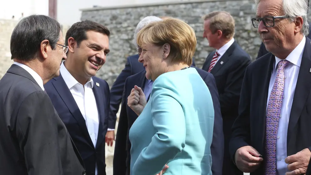 Merkel y Tsipras en Bratislava