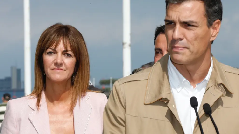 El secretario general del PSOE, Pedro Sánchez, intervino en un acto electoral hoy en Portugalete (Bizkaia) junto a la candidata socialista a lehendakari, Idoia Mendia.