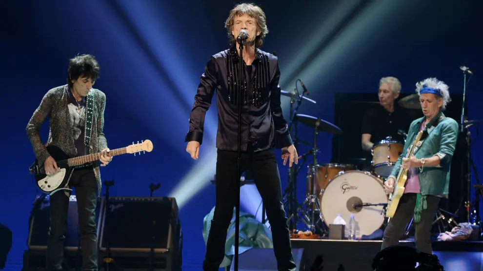 Mick Jagger tiene que recuperarse de una laringitis.
