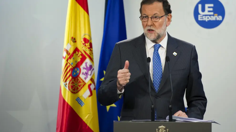 Rajoy será investido presidente con la abstención del PSOE