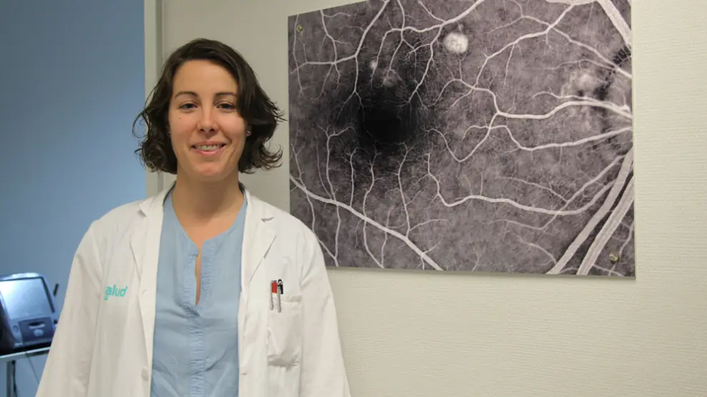 La doctora Pilar Calvo Pérez, oftalmóloga del Hospital Universitario Miguel Servet.