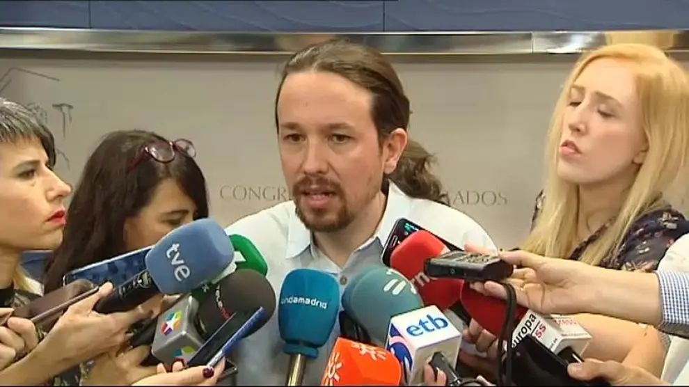 Iglesias: "Todo es un intento de influir en las primarias de Podemos"