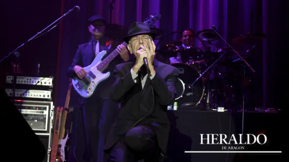 Leonard Cohen en el concierto que ofreció el 15 de septiembre de 2009 en el pabellón Príncipe Felipe de Zaragoza.