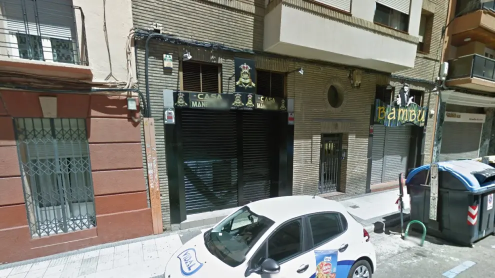 Discoteca Casa Manelelor en la calle de Eduardo Dato