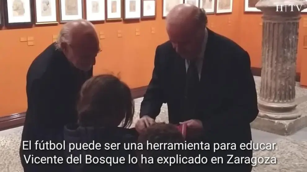 Vicente del Bosque defiende en Zaragoza el fútbol como herramienta educativa