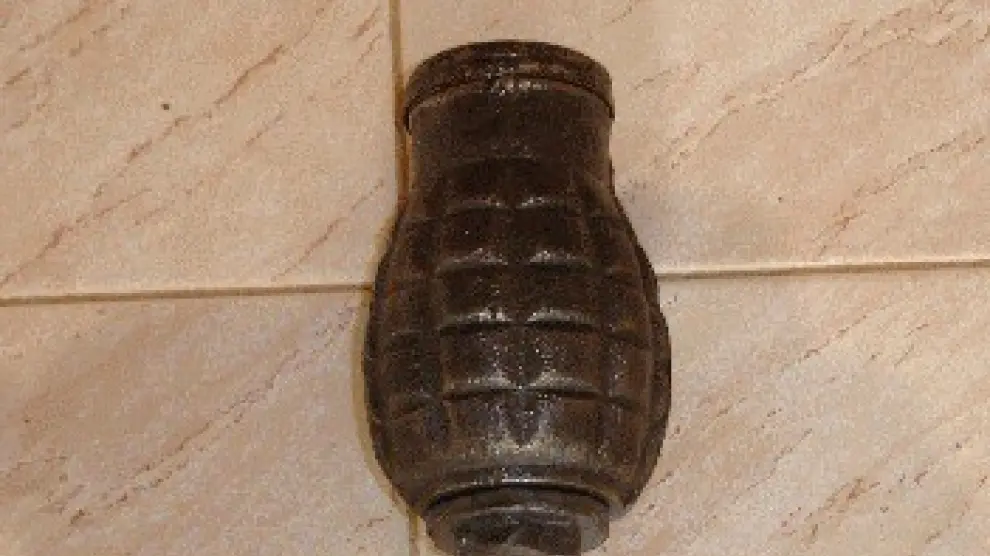 Imagen de una granada tipo Tonelete, como las halladas en Zuera.