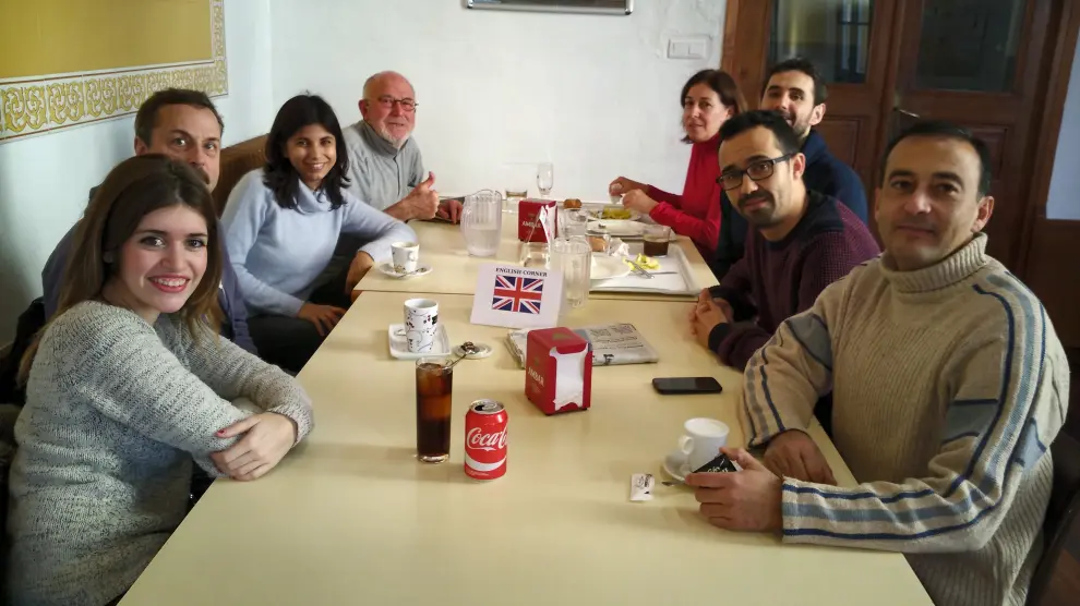 Los participantes en una de las reuniones en inglés.
