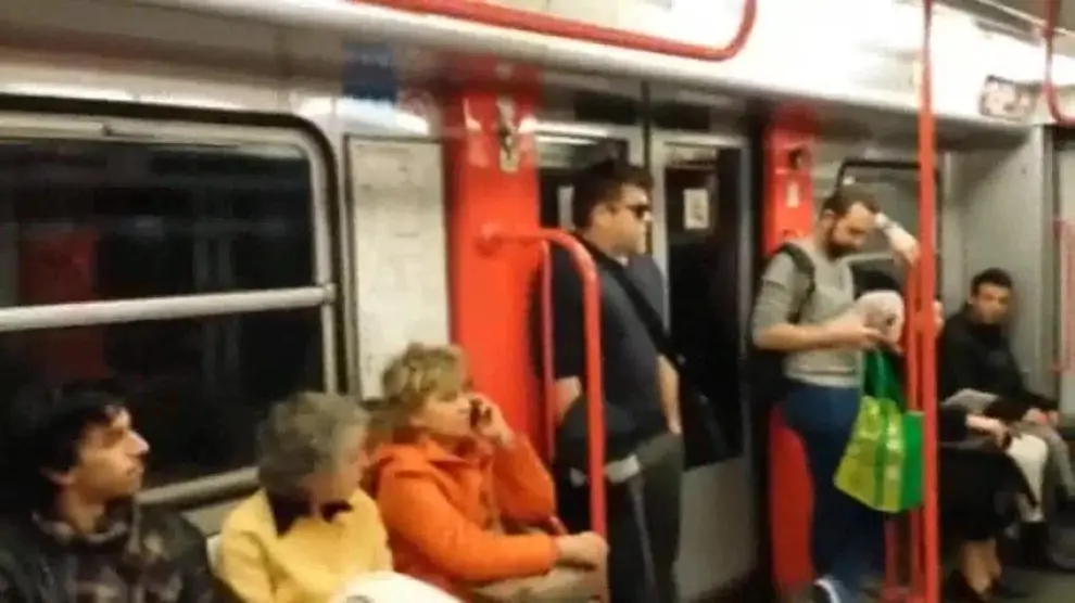 La increíble performance con cantantes de ópera que sorprendió a los usuarios del metro de Milán