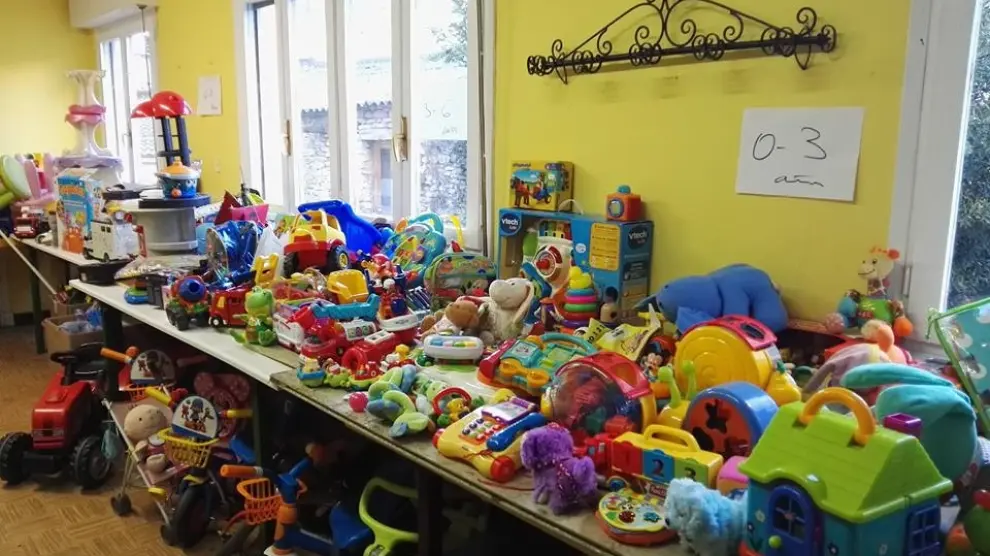 Más de 350 juguetes se recogen en la campaña solidaria de La Jacetania