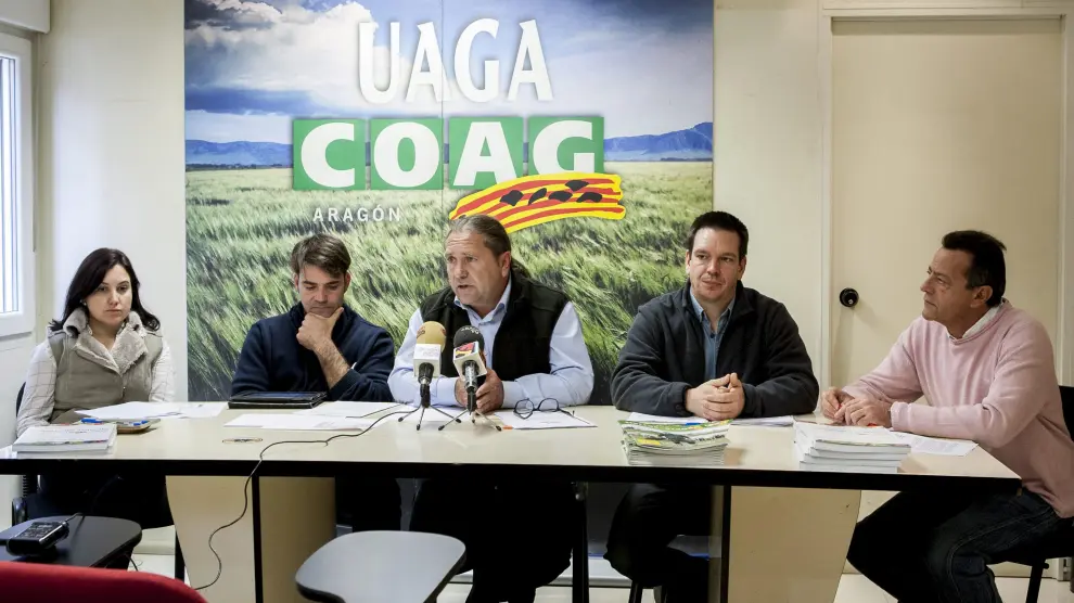Esther Pereda, José Luis Iranzo, José Manuel Penella, Francisco Ponce y Teo Largo, de UAGA.