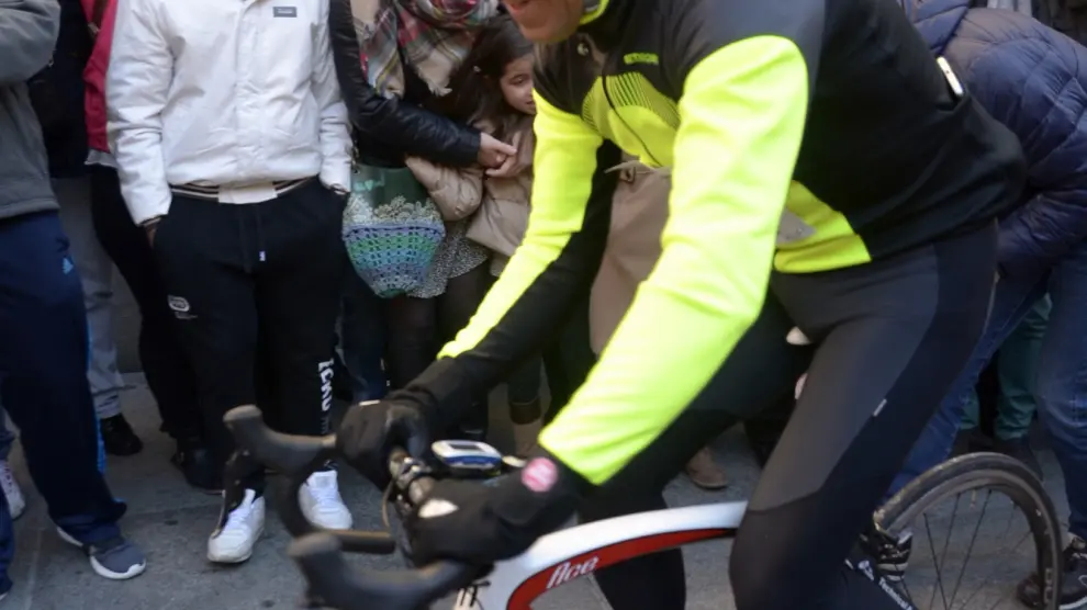 Pedro Delgado: "No hay que utilizar auriculares sobre la bicicleta"