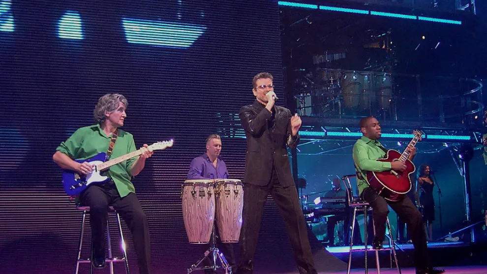 George Michael durante un concierto en 2006.