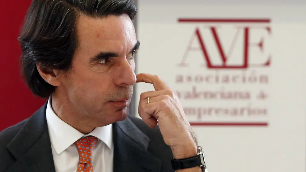 Aznar vuelve a hablar en público