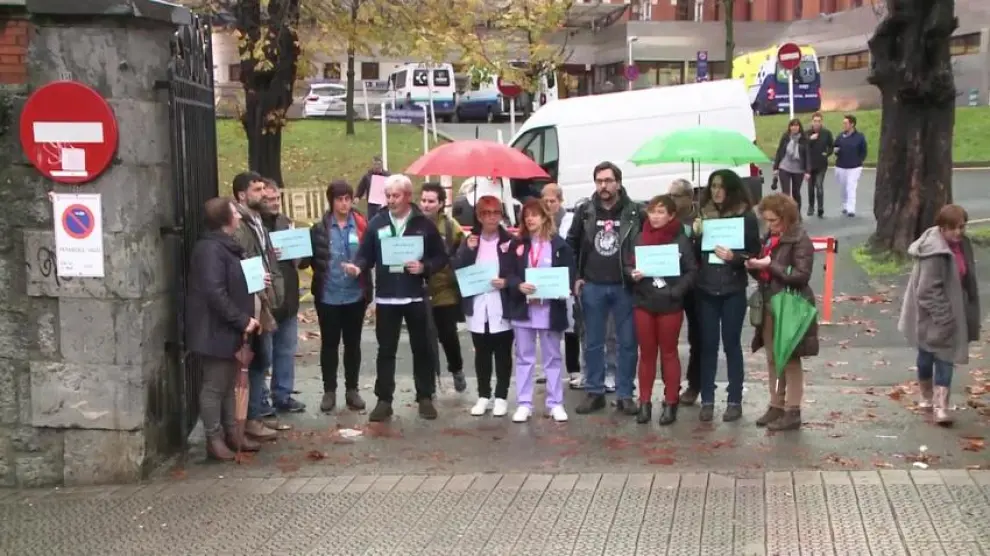 Sindicatos denuncian colapsos en hospital de Bilbao