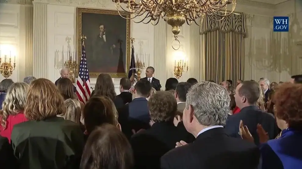 Obama entrega a Biden la Medalla de la Libertad