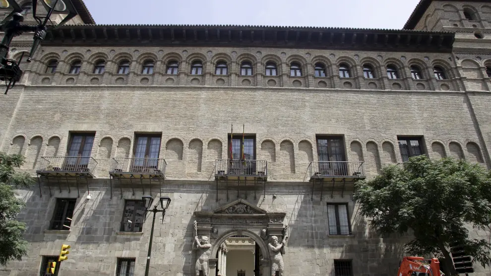 La sentencia de la Audiencia Provincial de Zaragoza absuelve a un joven acusado de un intento de asesinato con un cuchillo jamonero.