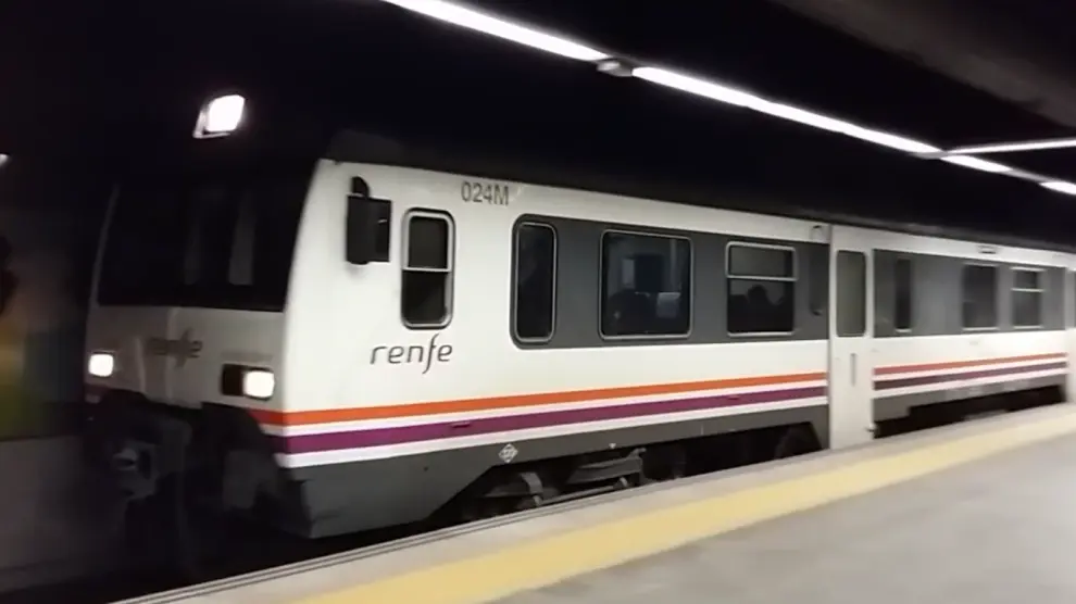 De viaje en el Canfranero, el tren más antiguo de España