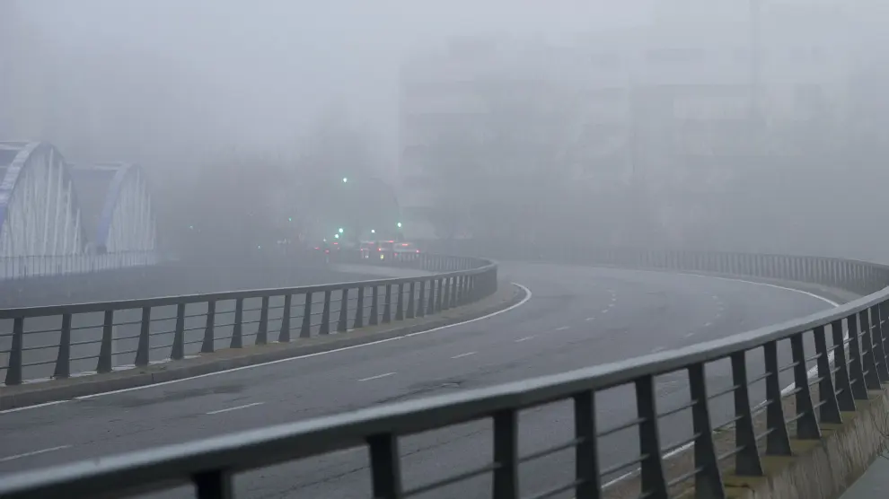 Niebla en Zaragoza en una imagen de archivo