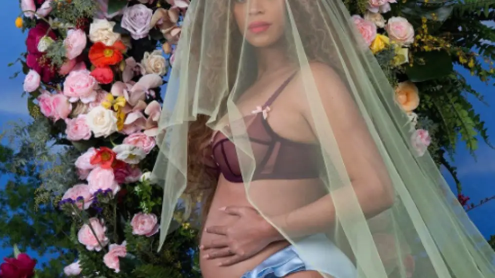Beyoncé, en la foto de Instagram con la que anunció su embarazo.
