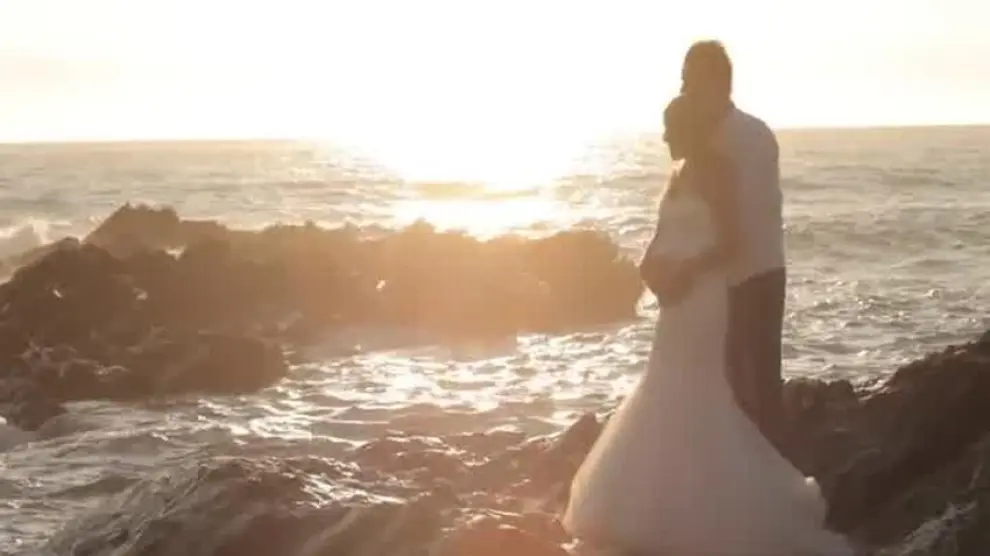 El peligro de los reportajes de boda en la playa