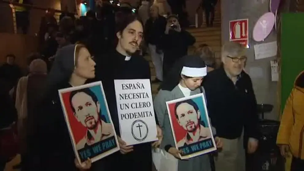 Un cura y dos monjas apoyan en Vistalegre a Pablo Iglesias