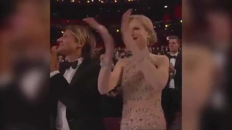 La particular manera de aplaudir de Nicole Kidman