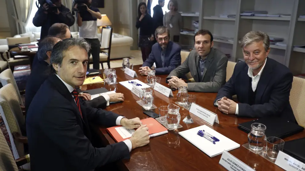 Reunión de los alcaldes con el ministro de Fomento