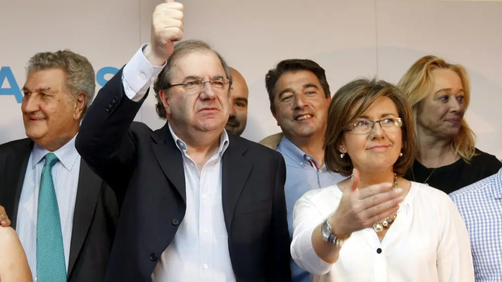 La presidenta del PP de Soria Marimar Angulo junto a Juan Vicente Herrera en un acto electoral en Soria