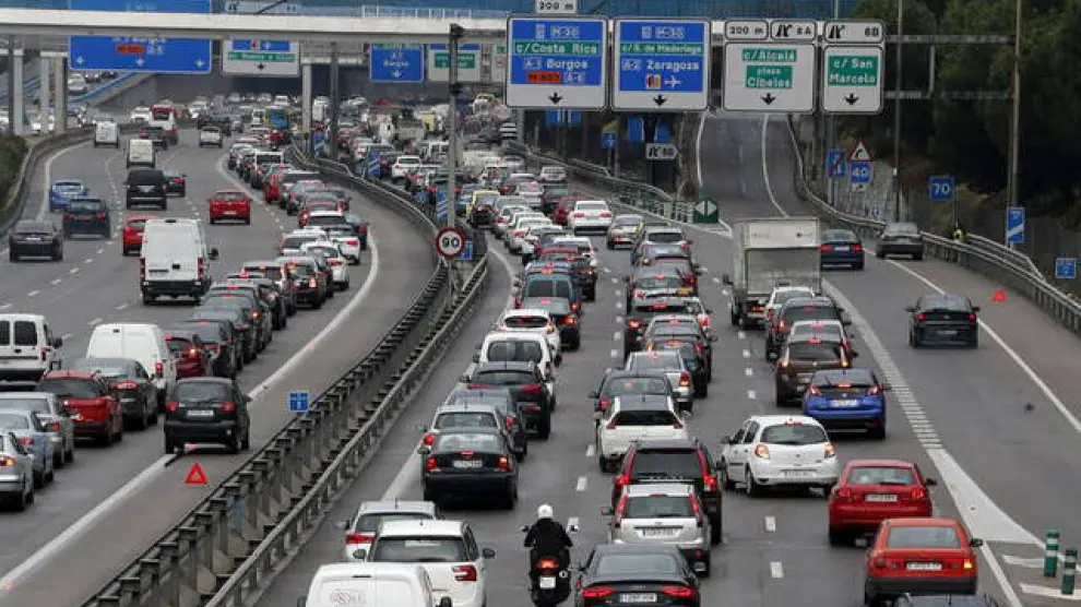 Madrid limita a 70 km/h la velocidad en la M-30 y accesos por alta contaminación.