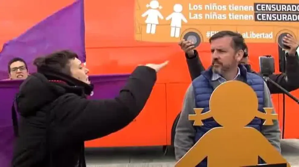 Tensión en Pamplona por la llegada del autobús de HazteOir