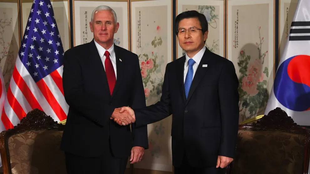 El vicepresidente estadounidense y el presidente en funciones de Corea del Sur.