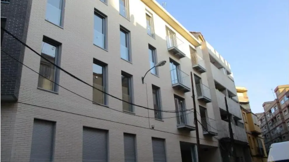 El edificio está ubicado en la calle Navas de Tolosa, 41, en Zaragoza