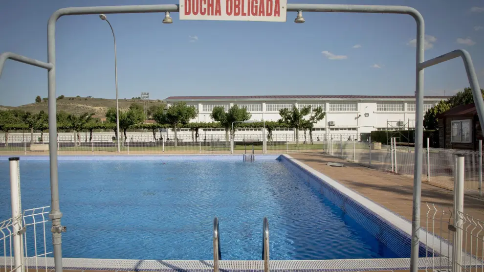 La piscina de Calatayud ya está lista para recibir la próxima semana a los bañistas.
