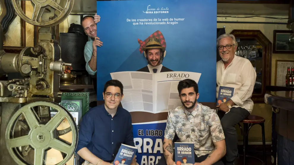 David Marqueta, Fran Ramírez, Diego Peña, Álex Tena y Joaquín Casanova, en el 'photocall' preparado para la ocasión.